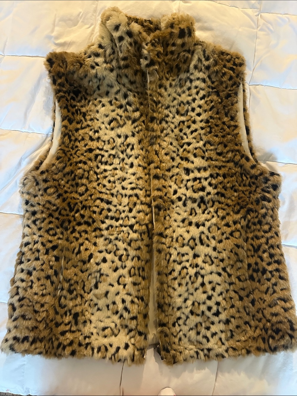 Leopard Faux Fur Vest in Tan and Black. Reversible!
